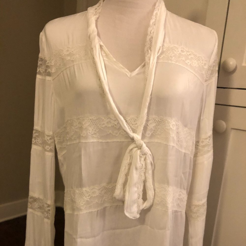 Jasambac size large lace blouse with tie neck